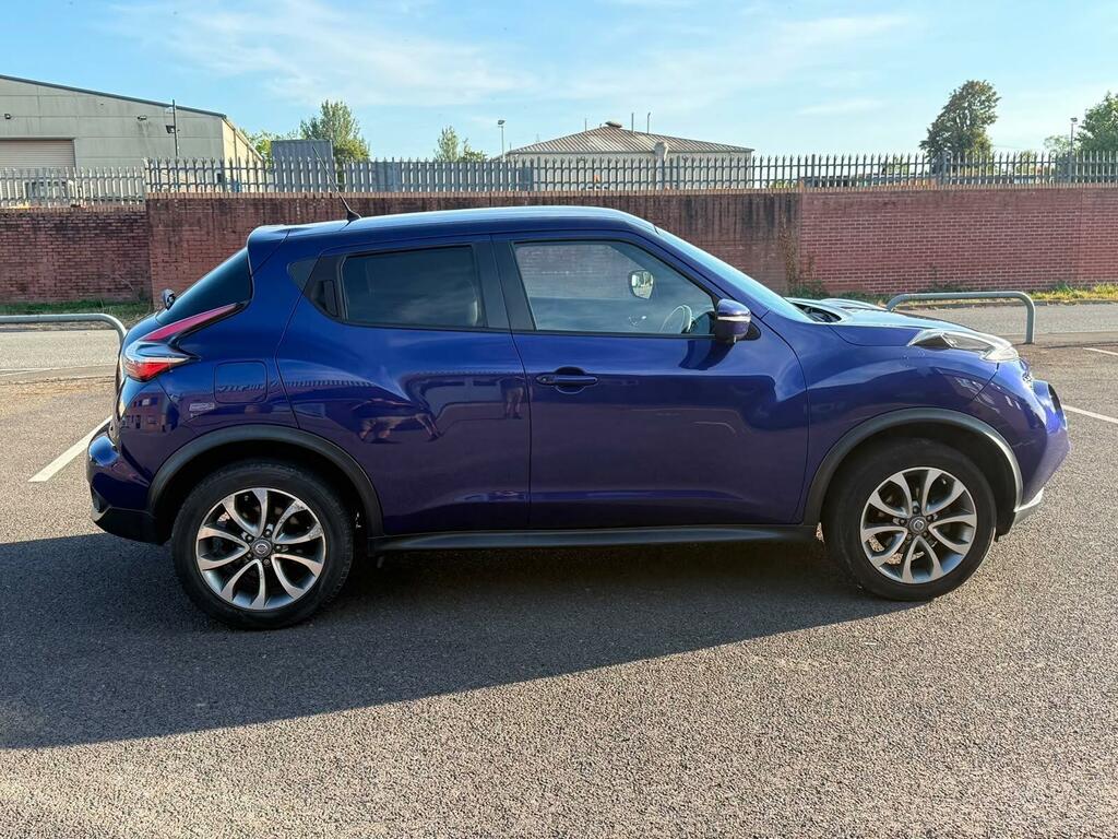 Nissan Juke Tekna Blue #5