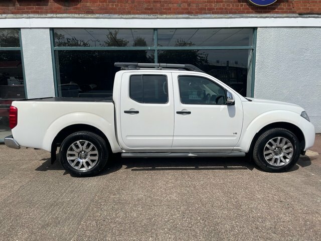 Nissan Navara 3.0 Dci V6 Outlaw Pickup Double Cab Aut White #3