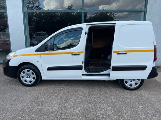 Peugeot Partner Partner Professional L1 Bluehdi White #9