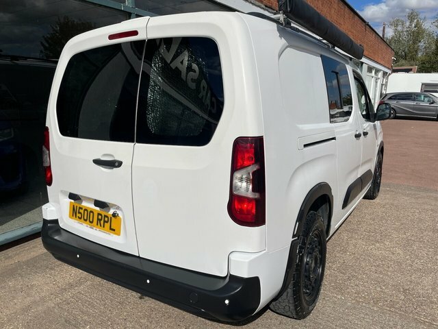 Vauxhall Combo 1.5 Turbo D 2300 Sportive Panel Van Man White #5