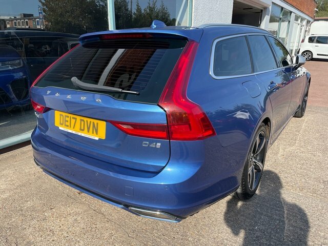 Volvo V90 2.0 D4 R-design Estate Euro 6 S S Blue #3