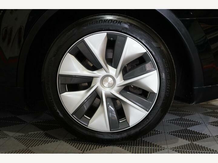 Tesla Model Y Dual Motor Long Range 4Wde LF23VPG Black #3