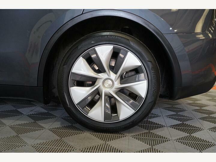 Tesla Model Y Dual Motor Long Range 4Wde LG23ZHJ Grey #4