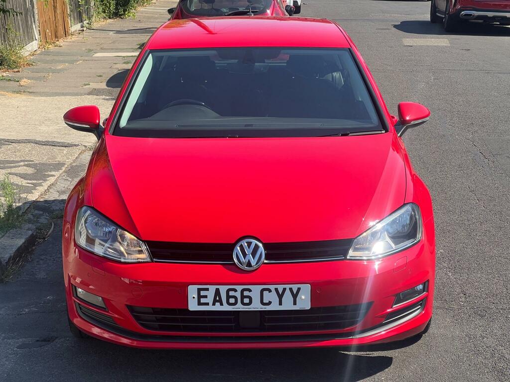 Volkswagen Golf Match Edition Red #3