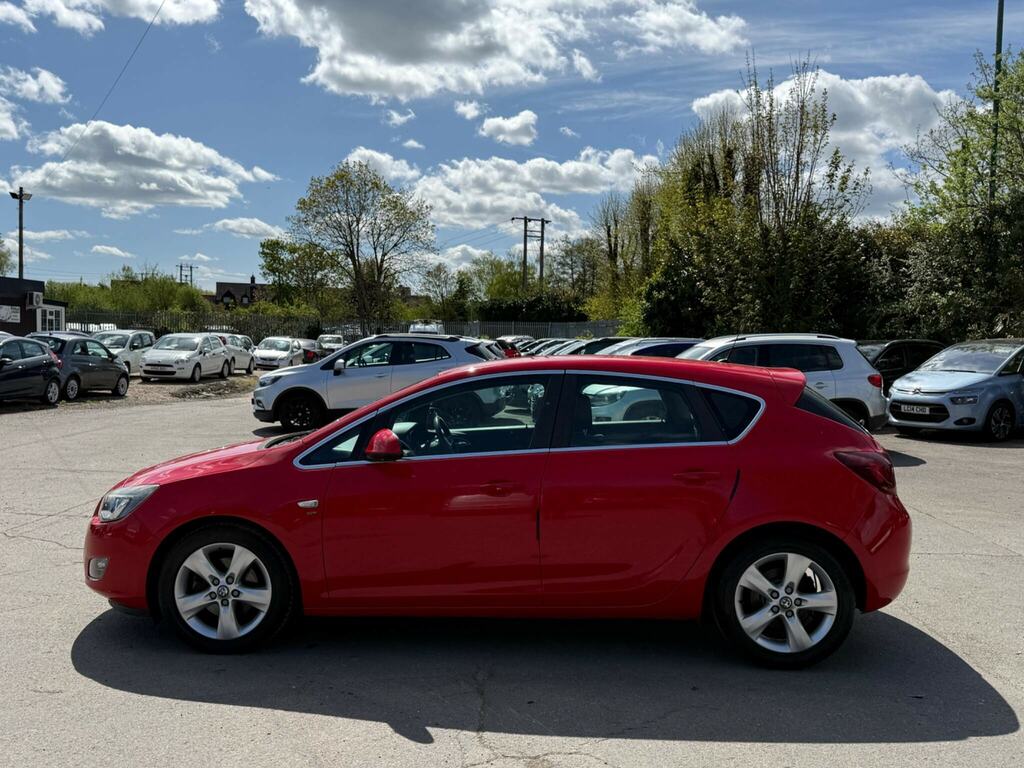 Vauxhall Astra 1.7 Cdti Sri Euro 5 Red #4