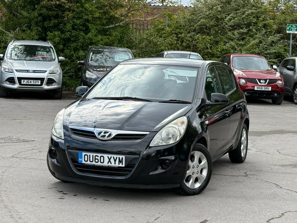 Hyundai I20 1.4 Comfort Euro 5 Black #3