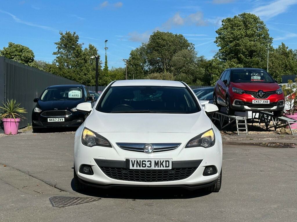 Vauxhall Astra GTC 1.7 Cdti Ecoflex 109G Sri Euro 5 Ss White #2