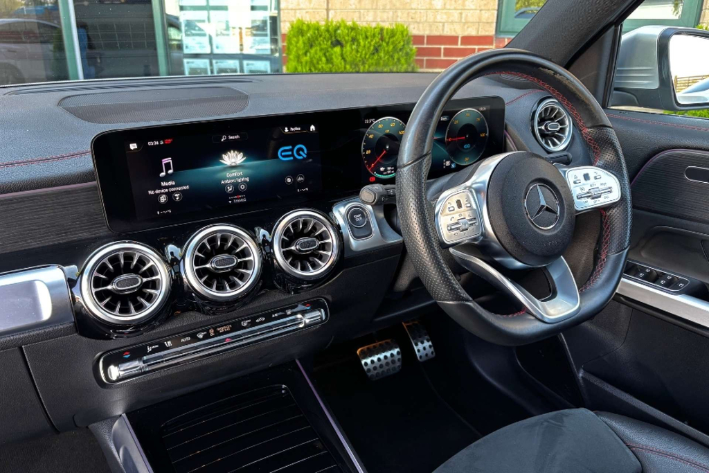 Mercedes-Benz EQB 300 66.5Kwh Amg Line Premium Suv 4 #2