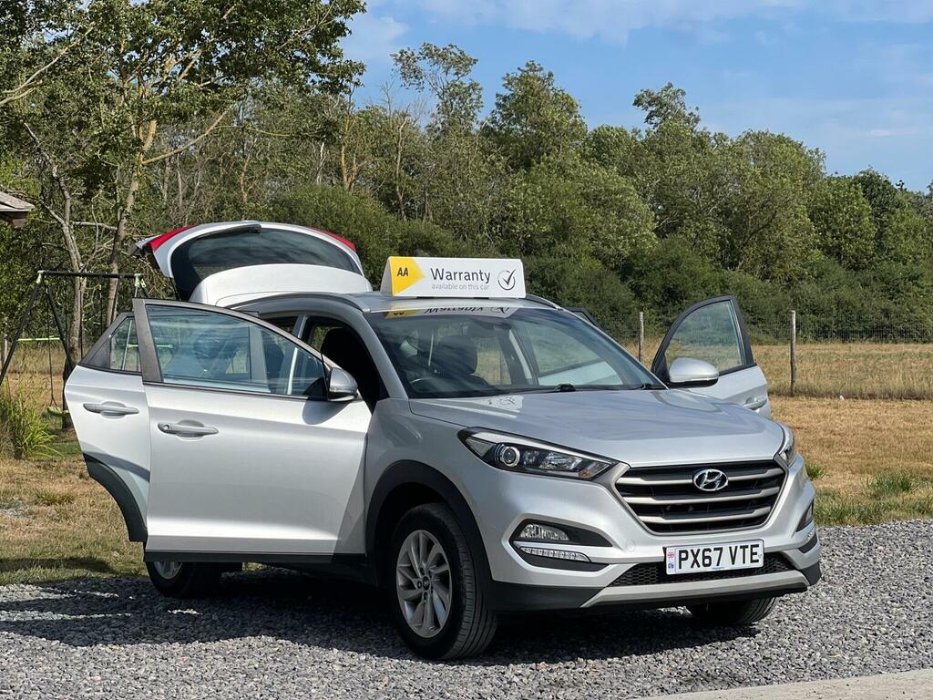 Hyundai Tucson Suv 1.6 Gdi Blue Drive Se Euro 6 Ss 20171 White #4