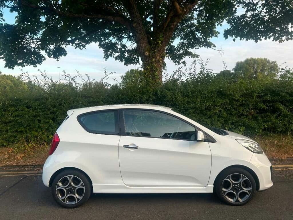 Kia Picanto White Automatic White #2