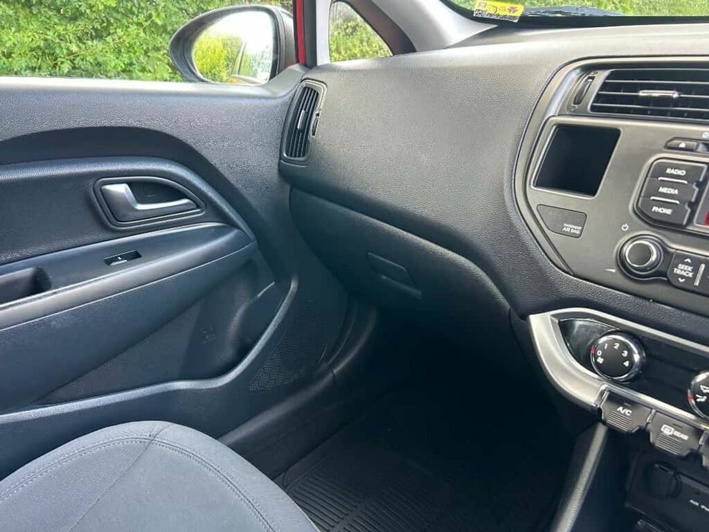 Kia RIO 2012 1.25 1 Air Hatchback Euro 5 White #12