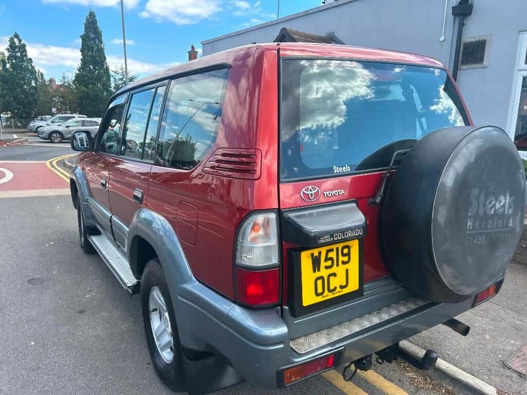 Toyota Land Cruiser Suv Red