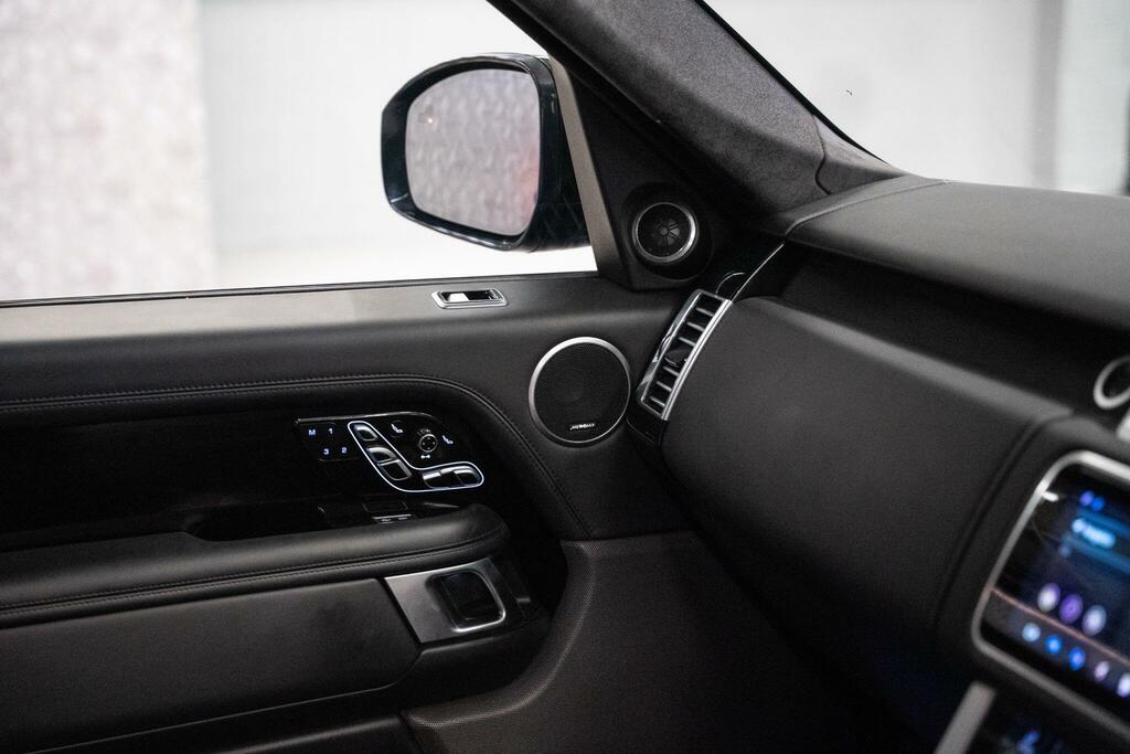 Land Rover Range Rover Land Rover Estate 3.0 D300 Vogue Se Aut Black #26