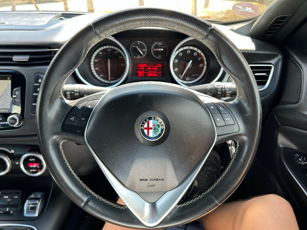 Alfa Romeo Giulietta 2.0 Jtdm-2 Exclusive Hatchback E Blue #12