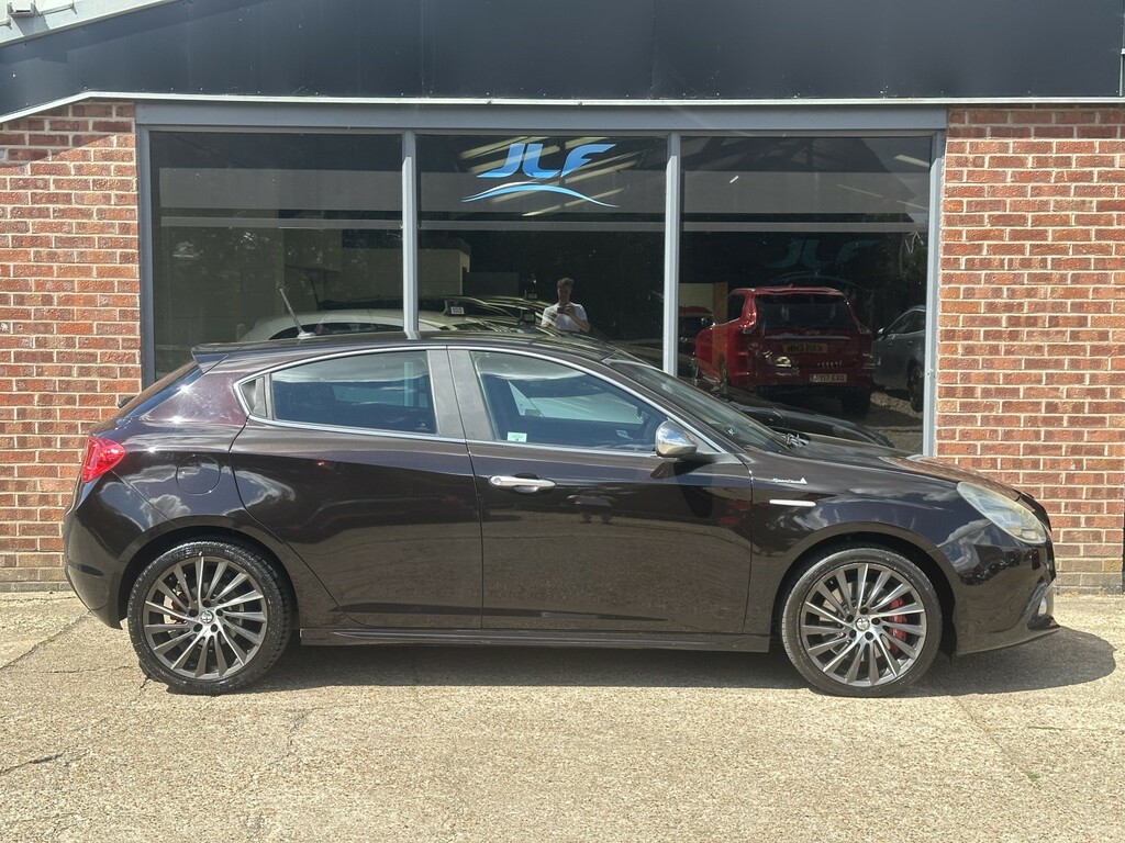 Alfa Romeo Giulietta 2.0 Jtdm-2 Exclusive Hatchback E Blue #20