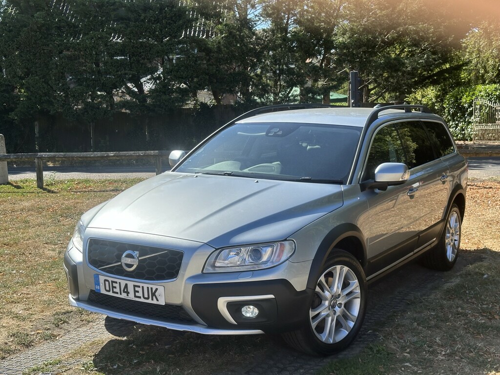 Volvo XC70 2.4 D5 Se Lux Silver #2
