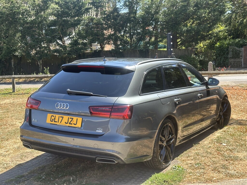 Audi A6 Avant 2.0 Tdi Ultra Black Edition Grey #4