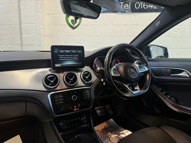 Mercedes-Benz GLA Class 2.1 Gla200d Sport Premium Plus 7G-dct Euro 6 S Blue #36