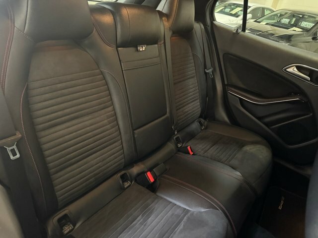 Mercedes-Benz GLA Class 2.1 Gla200d Sport Premium Plus 7G-dct Euro 6 S Blue #10