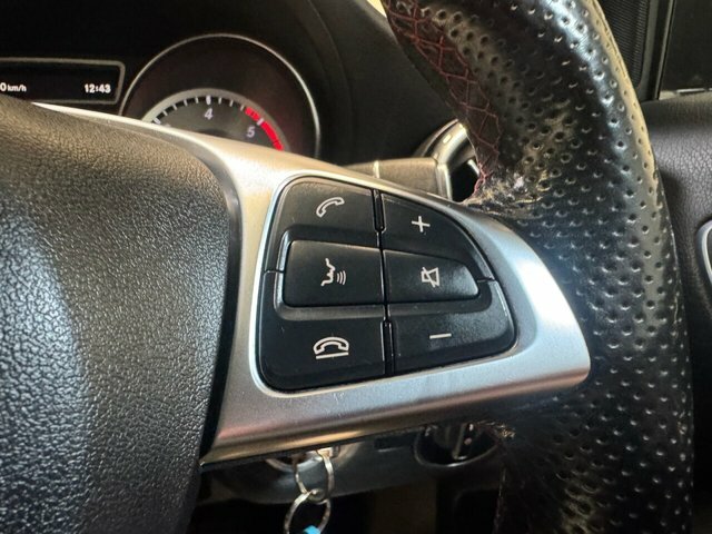 Mercedes-Benz GLA Class 2.1 Gla200d Sport Premium Plus 7G-dct Euro 6 S Blue #54