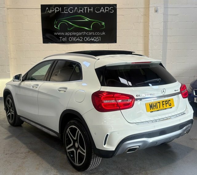 Mercedes-Benz GLA Class Gla220d Amg Line Premium White #4