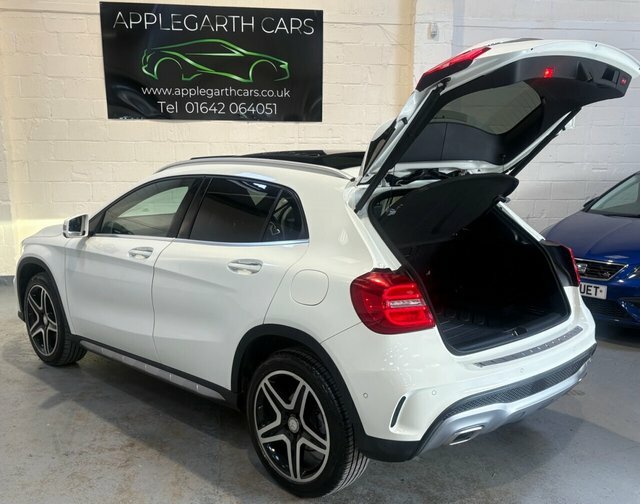 Mercedes-Benz GLA Class Gla220d Amg Line Premium White #5