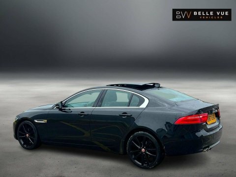 Jaguar XE 2.0 Xe Portfolio Black #4