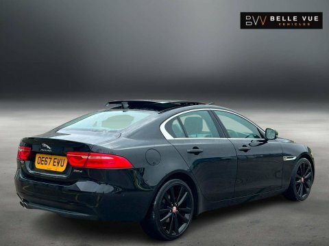 Jaguar XE 2.0 Xe Portfolio Black #3