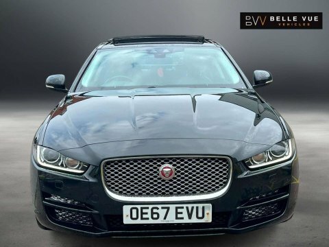 Jaguar XE 2.0 Xe Portfolio Black #6