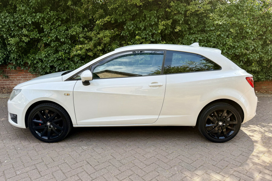 Seat Ibiza Coupe White #4