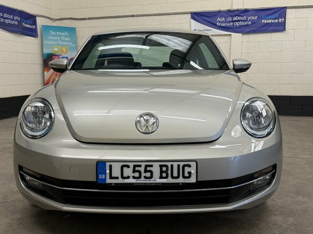 Volkswagen Beetle 1.2 Tsi Design Hatchback 6Spd White #3