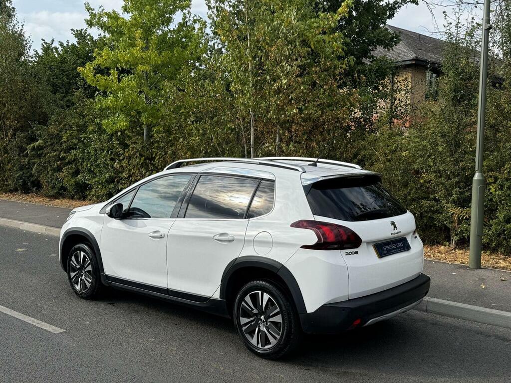 Peugeot 2008 1.2 Puretech Allure Euro 6 White #4