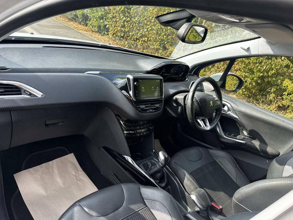 Peugeot 2008 Suv 1.6 Bluehdi Allure Suv Euro Black #16