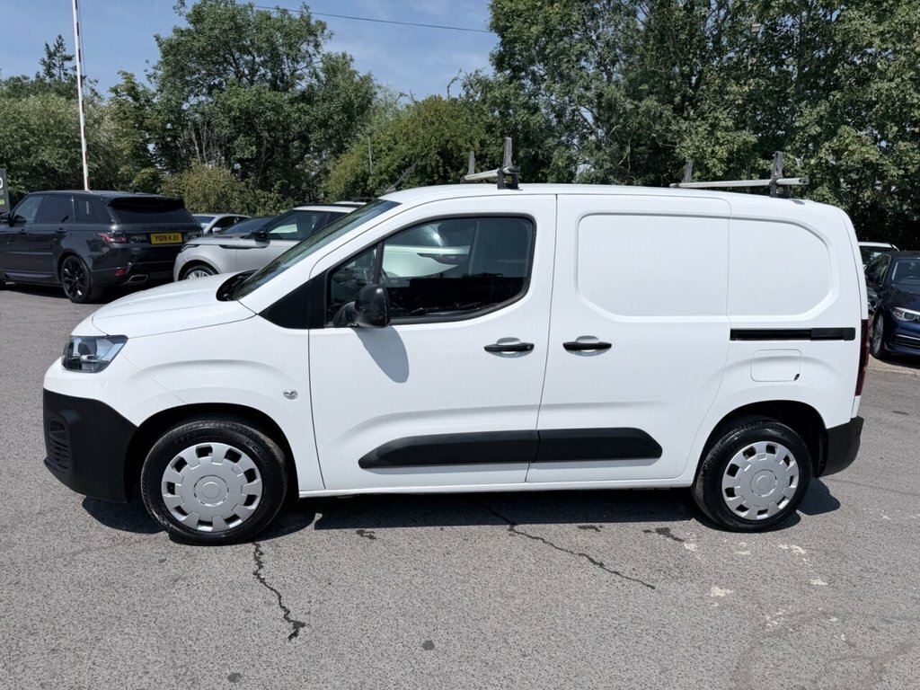 Citroen Berlingo 1.5L Enterprise M GK70VFA White #4
