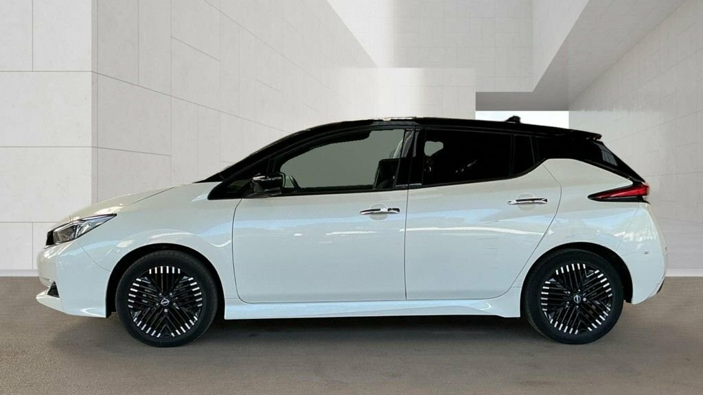 Nissan Leaf Hatchback White #6