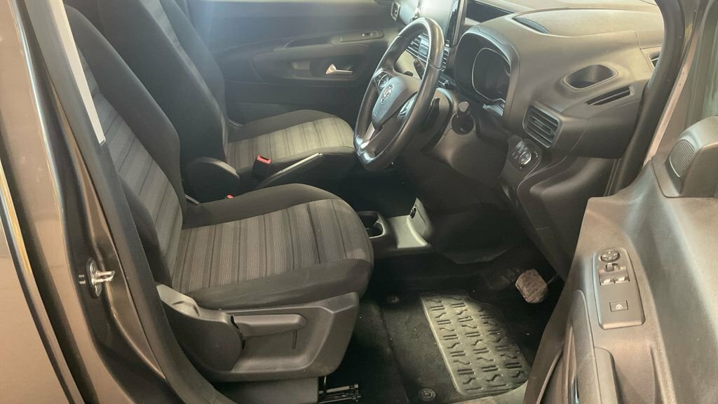 Vauxhall Combo Life 1.2 Turbo 130 Elite 7 Seat Grey #9