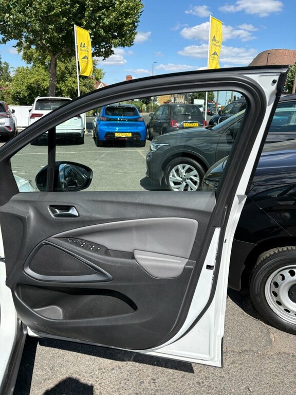Vauxhall Crossland X 1.2 Griffin Turbo White #23