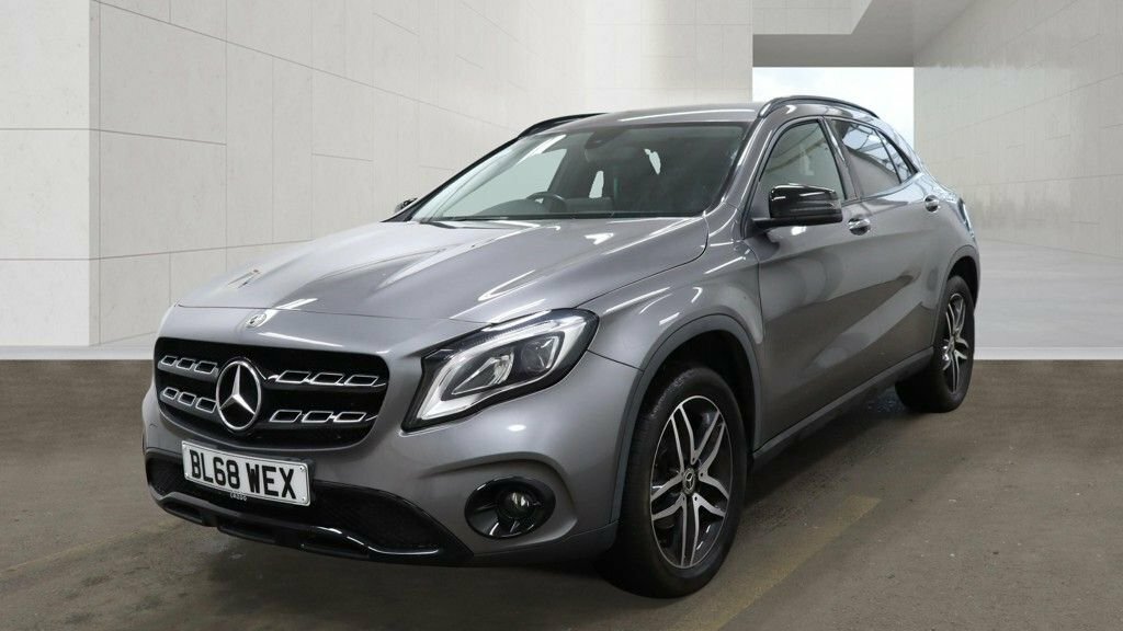 Mercedes-Benz GLA Class 1.6L Urban Edition Grey #2