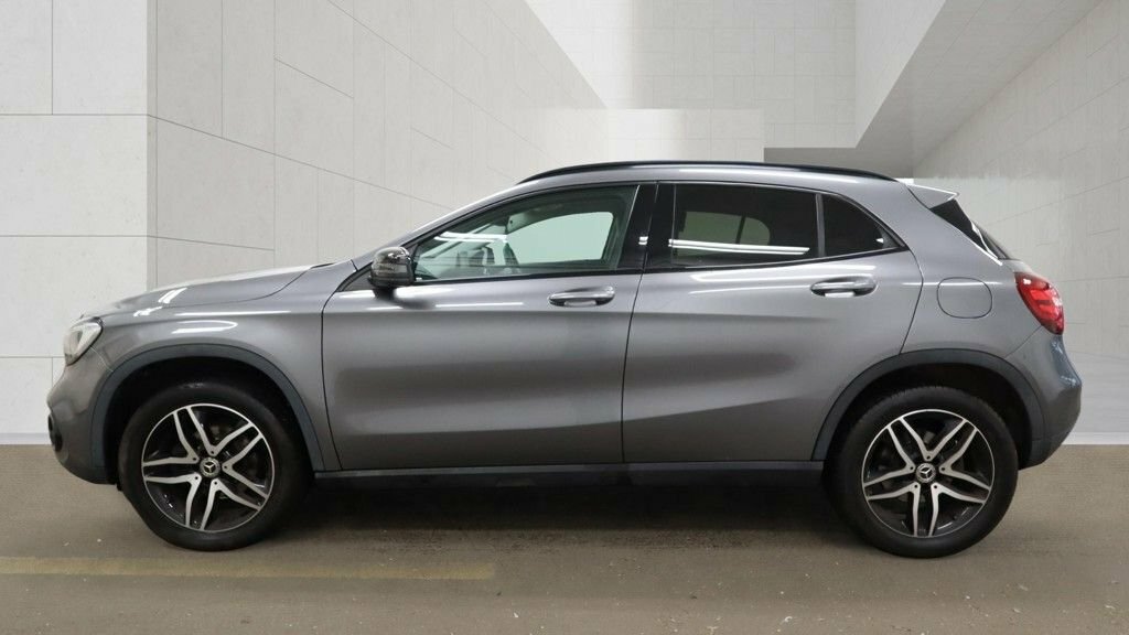 Mercedes-Benz GLA Class 1.6L Urban Edition Grey #6