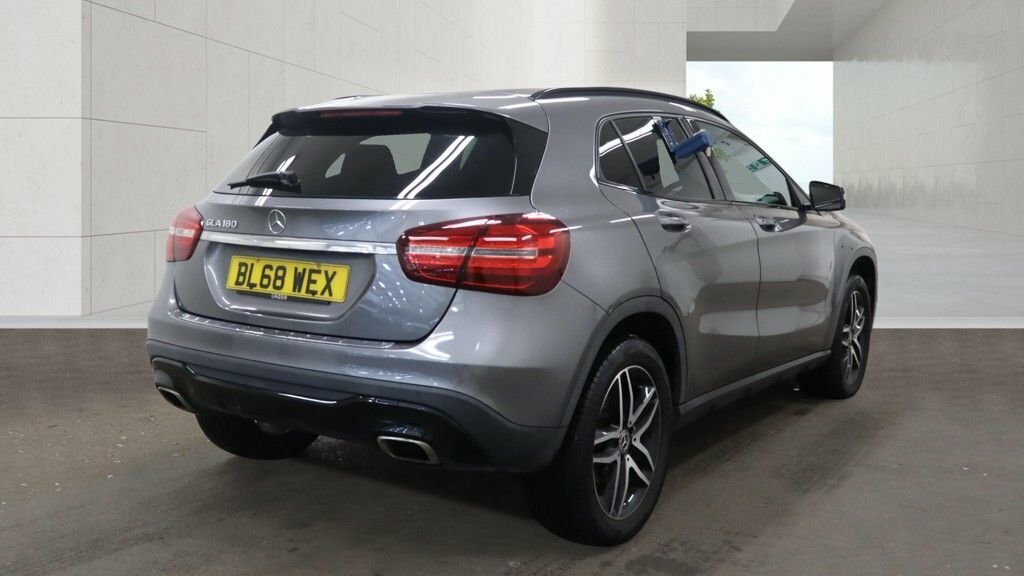 Mercedes-Benz GLA Class 1.6L Urban Edition Grey #4
