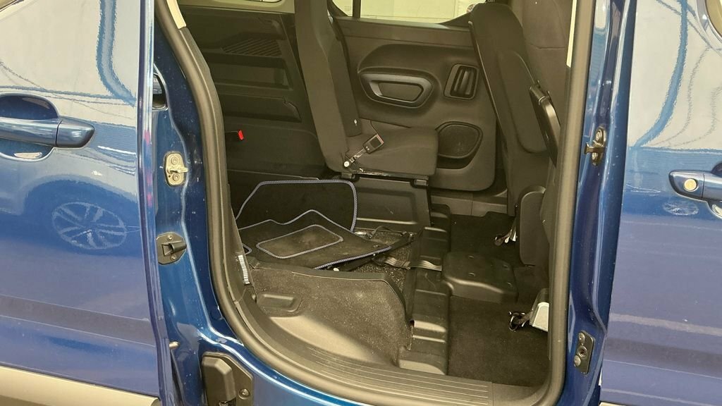 Peugeot Rifter 1.2 Puretech 130 Gt Eat8 Blue #18