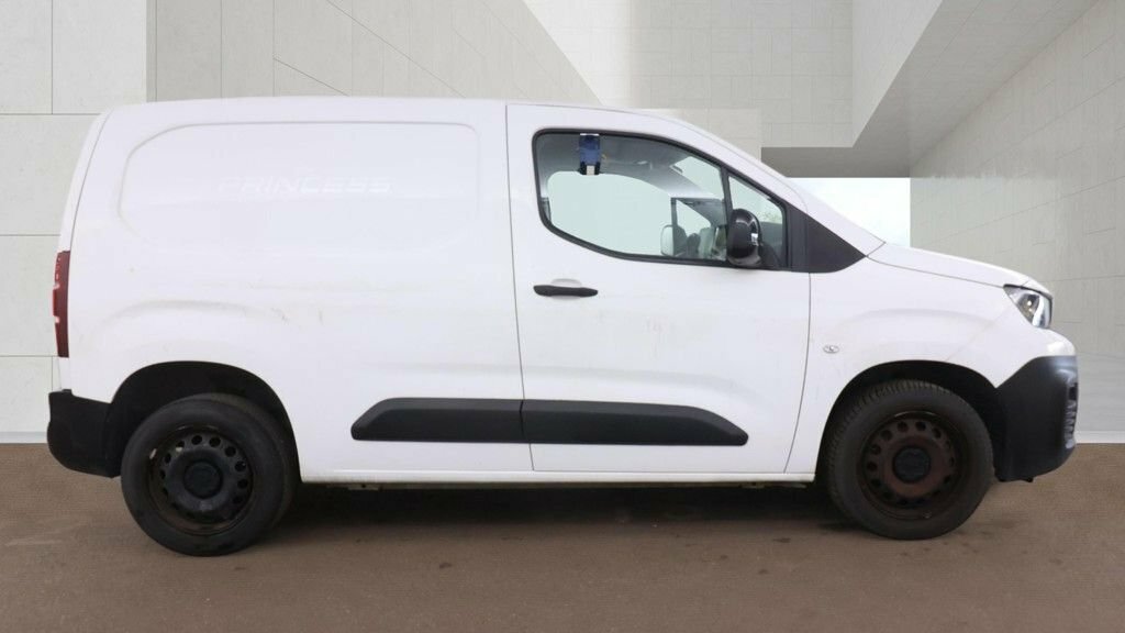 Peugeot Partner 1.5L Professional Premium White #5