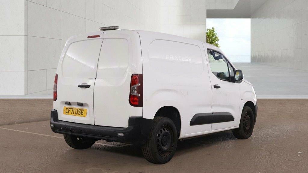 Peugeot Partner 1.5L Professional Premium White #4