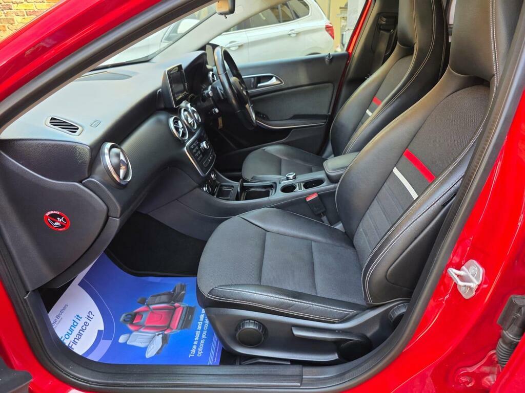 Mercedes-Benz A Class Hatchback 2.1 A200 Cdi Amg Sport 7G-dct 2014 Black #57