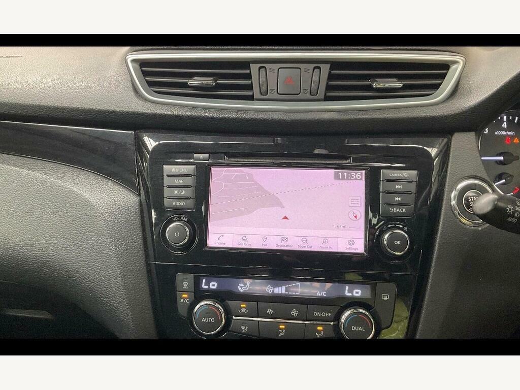 Nissan Qashqai 1.3 Dig-t Acenta Premium 140 Bhp Black #10