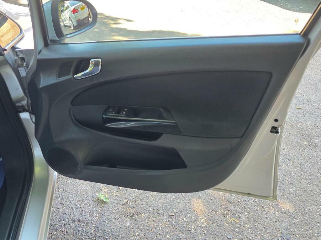 Vauxhall Corsa 1.2I 16V Life Part Ex To Clear Black #35