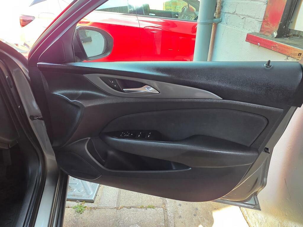 Vauxhall Insignia 1.5I Turbo Gpf Sri Nav Grand Sport Manu #38