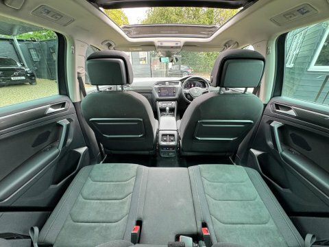 Volkswagen Tiguan Se Navigation Silver #3