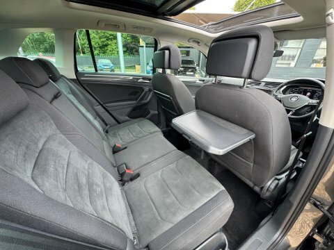 Volkswagen Tiguan Se Navigation Silver #11