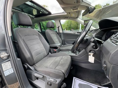 Volkswagen Tiguan Se Navigation Silver #13